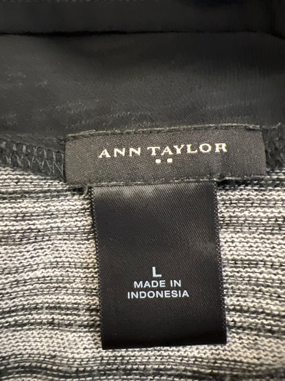 Ann Taylor Women’s Black/Gray Mesh Trim Sleeveless Knit Blouse - L