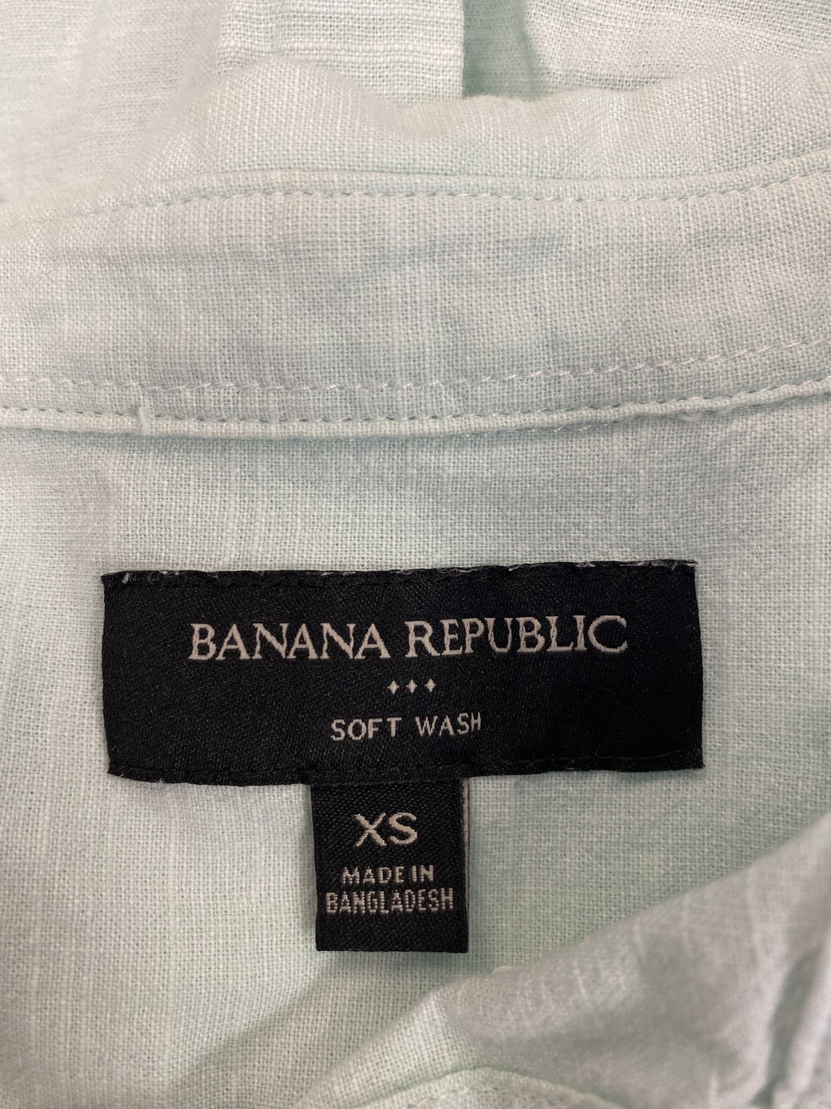 Banana Republic Women’s Blue Soft Wash Long Sleeve Button Up Shirt - XS