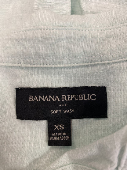 Banana Republic Women’s Blue Soft Wash Long Sleeve Button Up Shirt - XS