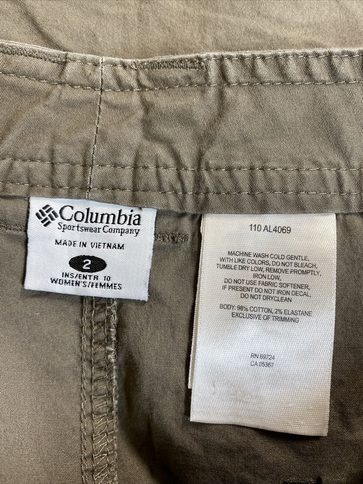 Columbia Women's Cotton Blend 10 in Inseam Hiking Shorts - 2