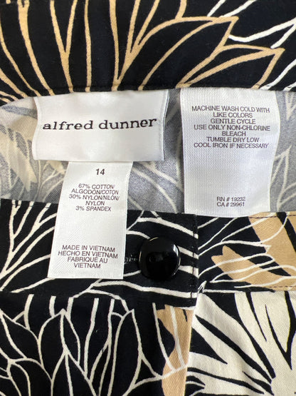 Alfred Dunner Women’s Black/Beige Floral Capri Pants - 14