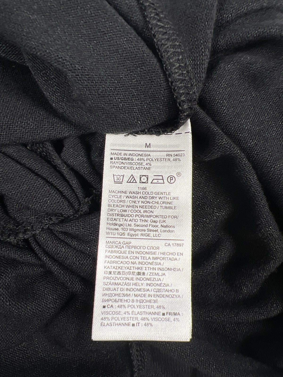 Old Navy Women’s Black Long Sleeve Open Back Shirt - M