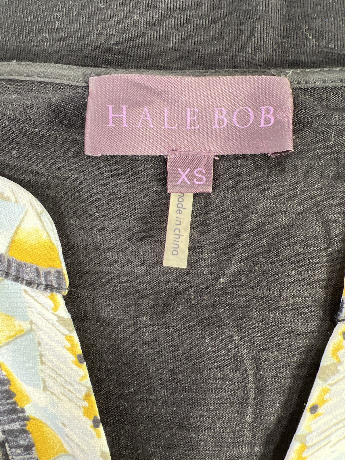 Hale Bob Women’s Yellow & Black Tie Front Roll Tab Sleeve Top - XS