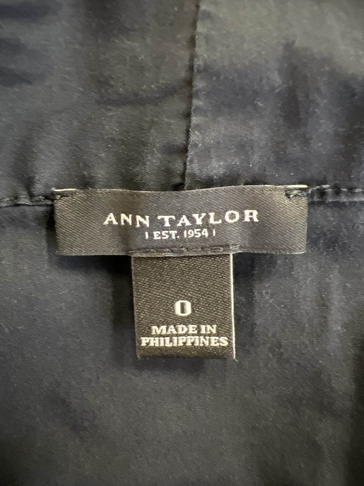 Ann Taylor Women’s Black Cowl Neck Sleeveless Blouse - 0