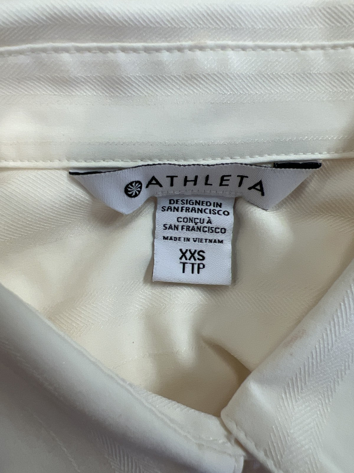 Athleta Women’s Ivory Long Sleeve Button Up Breathable Shirt - XXS