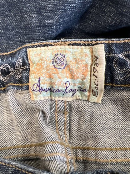 American Rag Women’s Juniors Medium Wash Straight Leg Jeans - 13