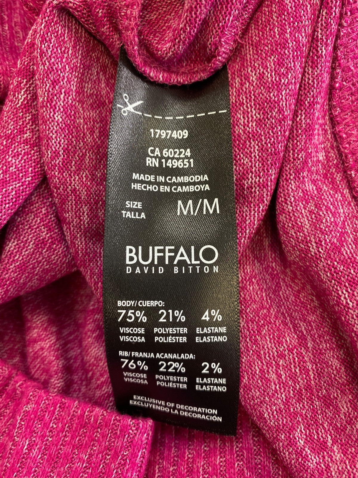 Buffalo Women’s Pink Super Soft Cozy V-Neck Long Sleeve Shirt - M