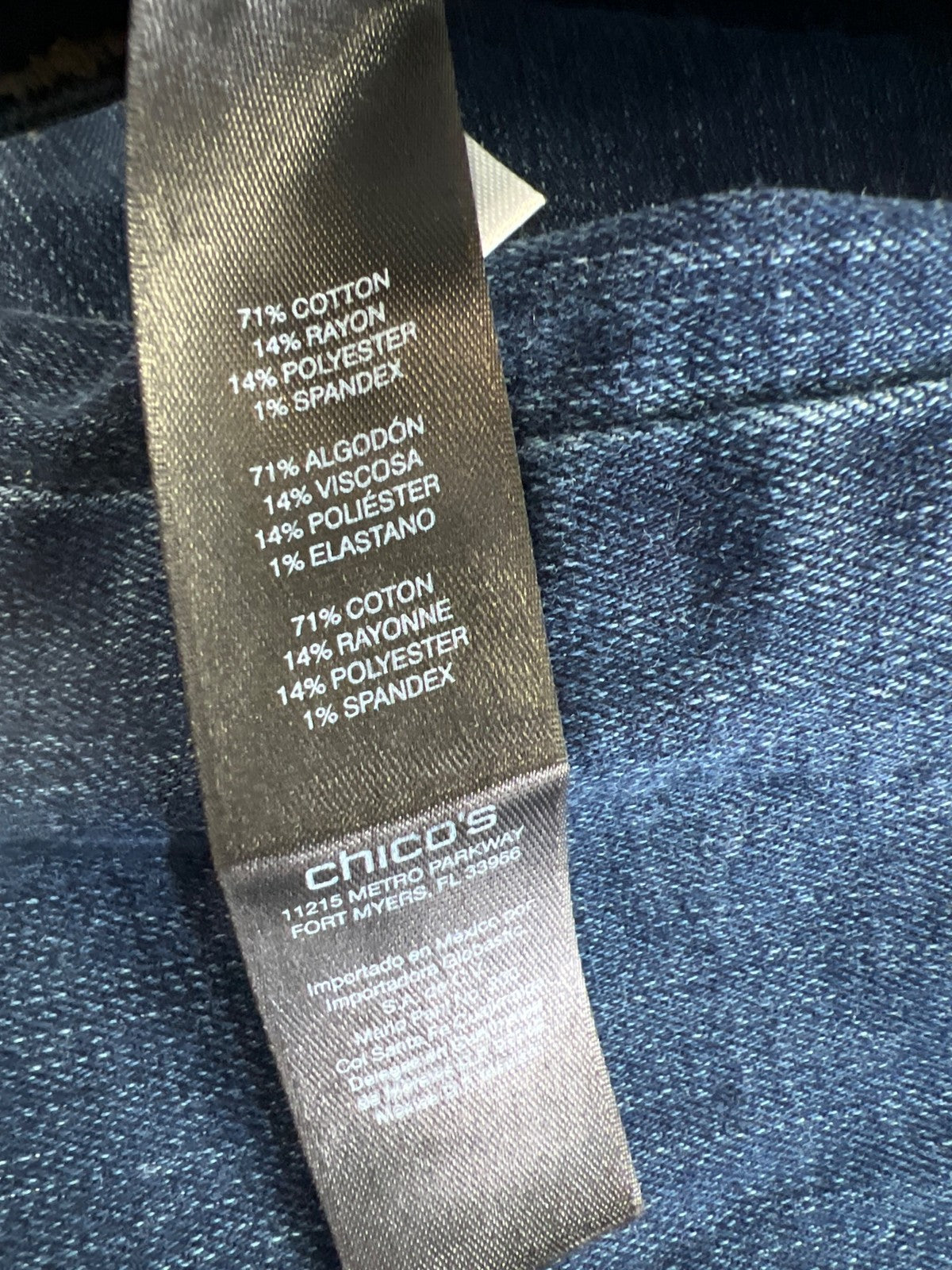 Chico’s Women’s Medium Wash So Lifting Cropped Denim Jeans - 1.5/US 10