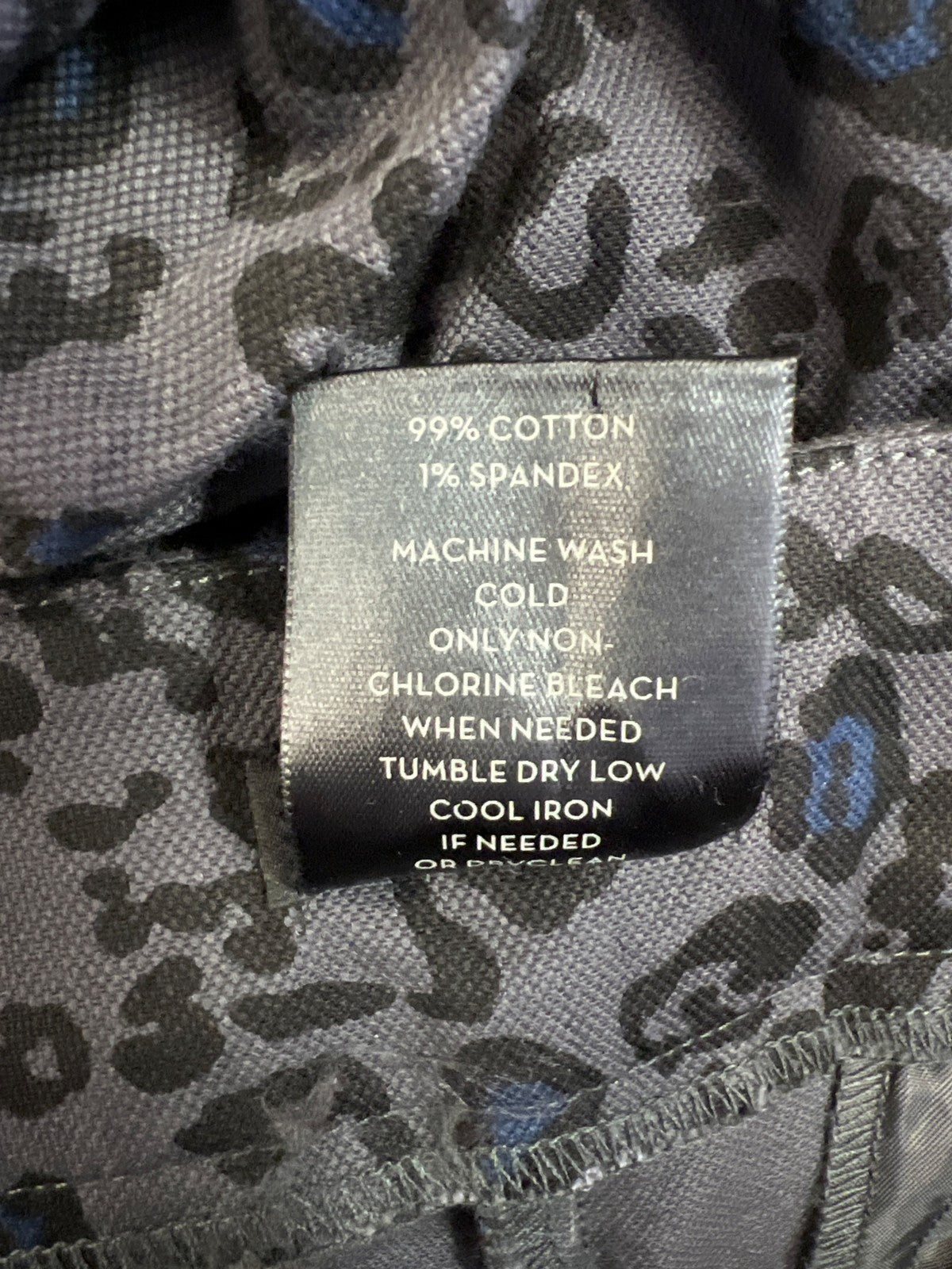 Ann Taylor Signature Women’s Blue/Black Animal Print Side Zip Ankle Pants - 10