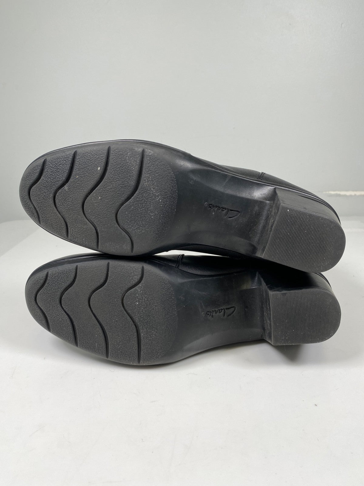 Clarks Collection Women’s Black Emslie Monet Heeled Ankle Booties - 9