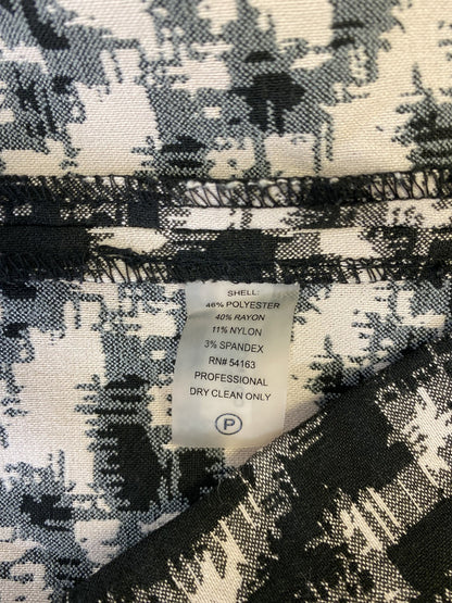 Calvin Klein Women’s Black/Pink Sleeveless Zip Back Sheath Dress - 8