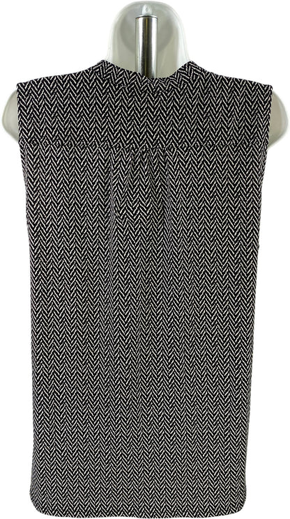 White House Black Market Women’s Black/White Sleeveless V-Neck Blouse - L