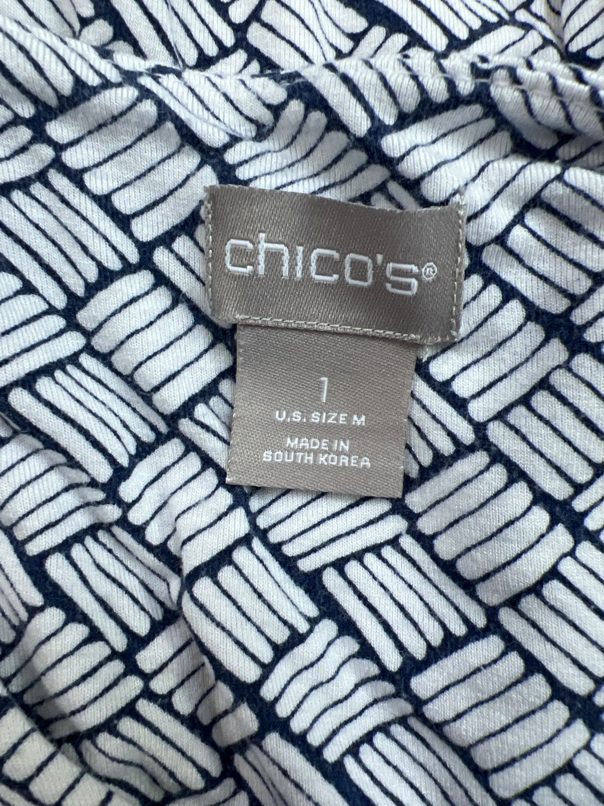 Chico’s Women’s White/Blue V-Neck 3/4 Sleeve Shirt - 1/US M