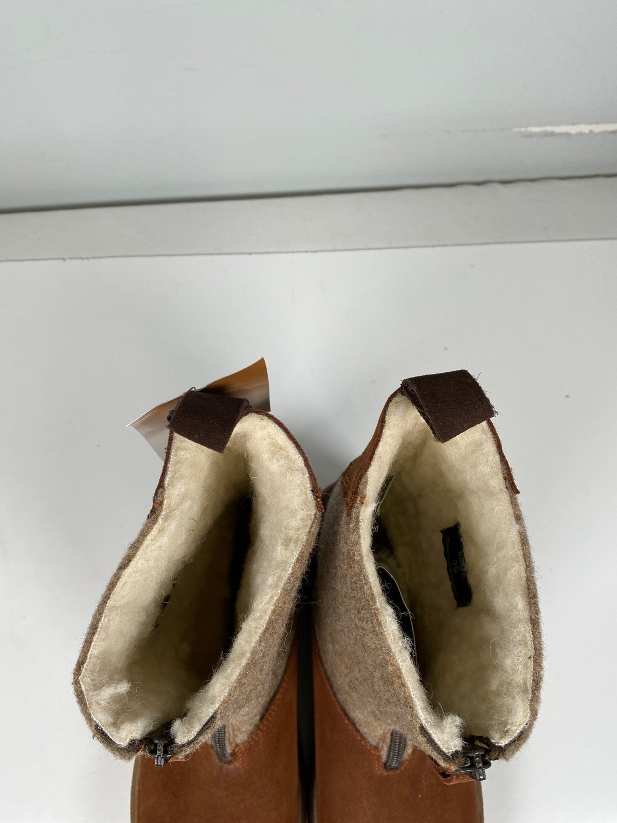 Bos and Co Women’s Brown Suede/Wool Ignite Waterproof Boots - 39/8.5