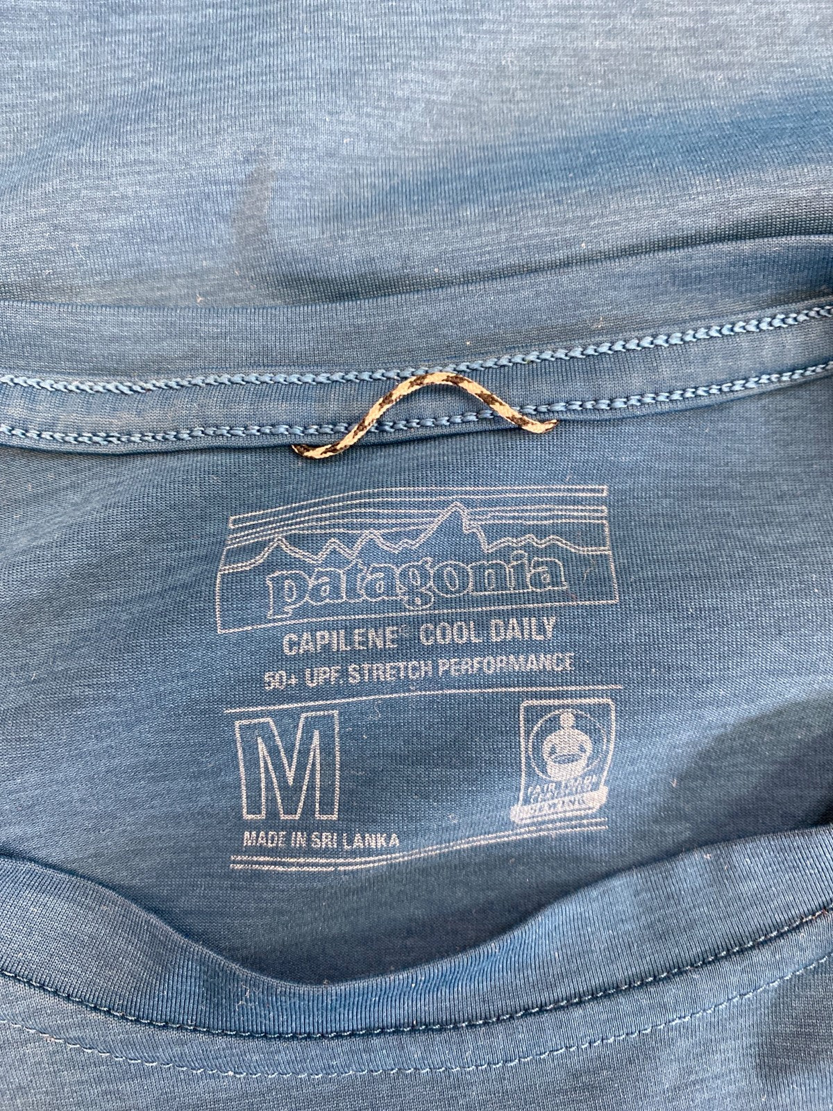 Patagonia Men’s Blue Capilene Protect the Pillows Long Sleeve Athletic Shirt - M