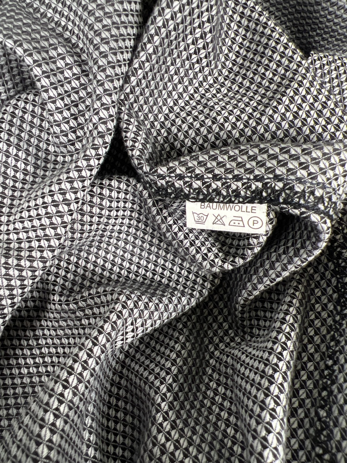 Robert Graham Men’s Black/White Long Sleeve Button Up Dress Shirt - 43 - L/XL