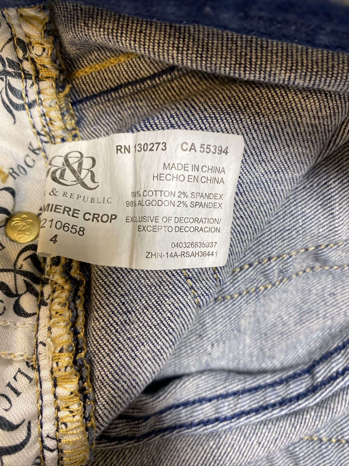 Rock and Republic Women's Medium Wash Kashmiere Crop Denim Jeans - 4