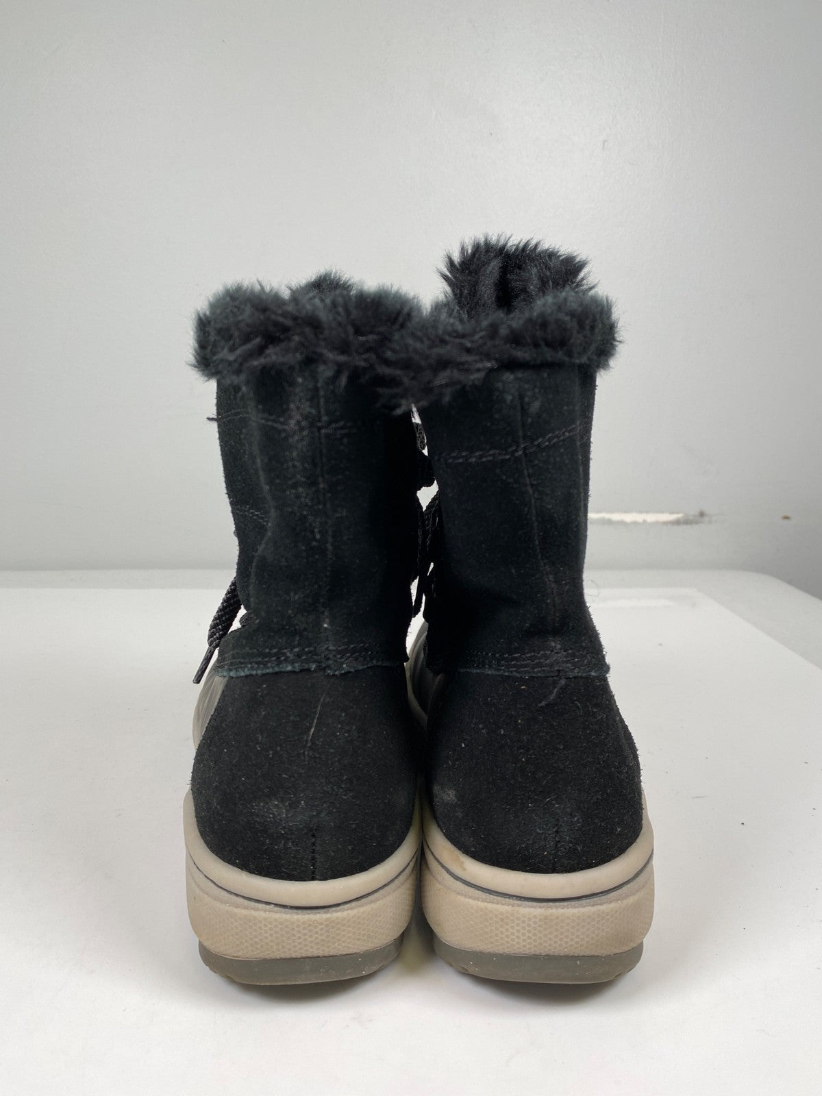 Baretraps Women’s Black Denyce Suede Winter Duck Boots - 7