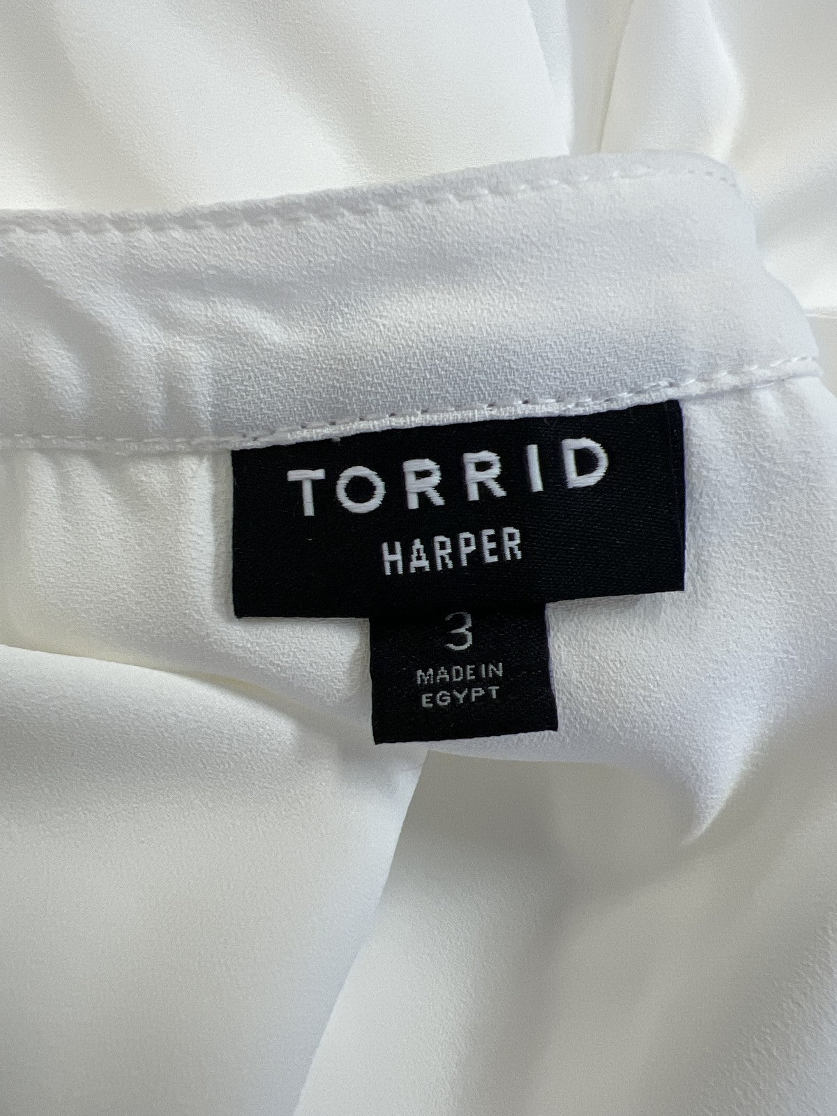 Torrid Women’s White Harper 1/2 Sleeve V-Neck Pullover Blouse - Plus 3