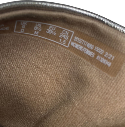 Clarks Collection Women’s Silver/Pewter Metallic Reyna Twist Flats - 8.5