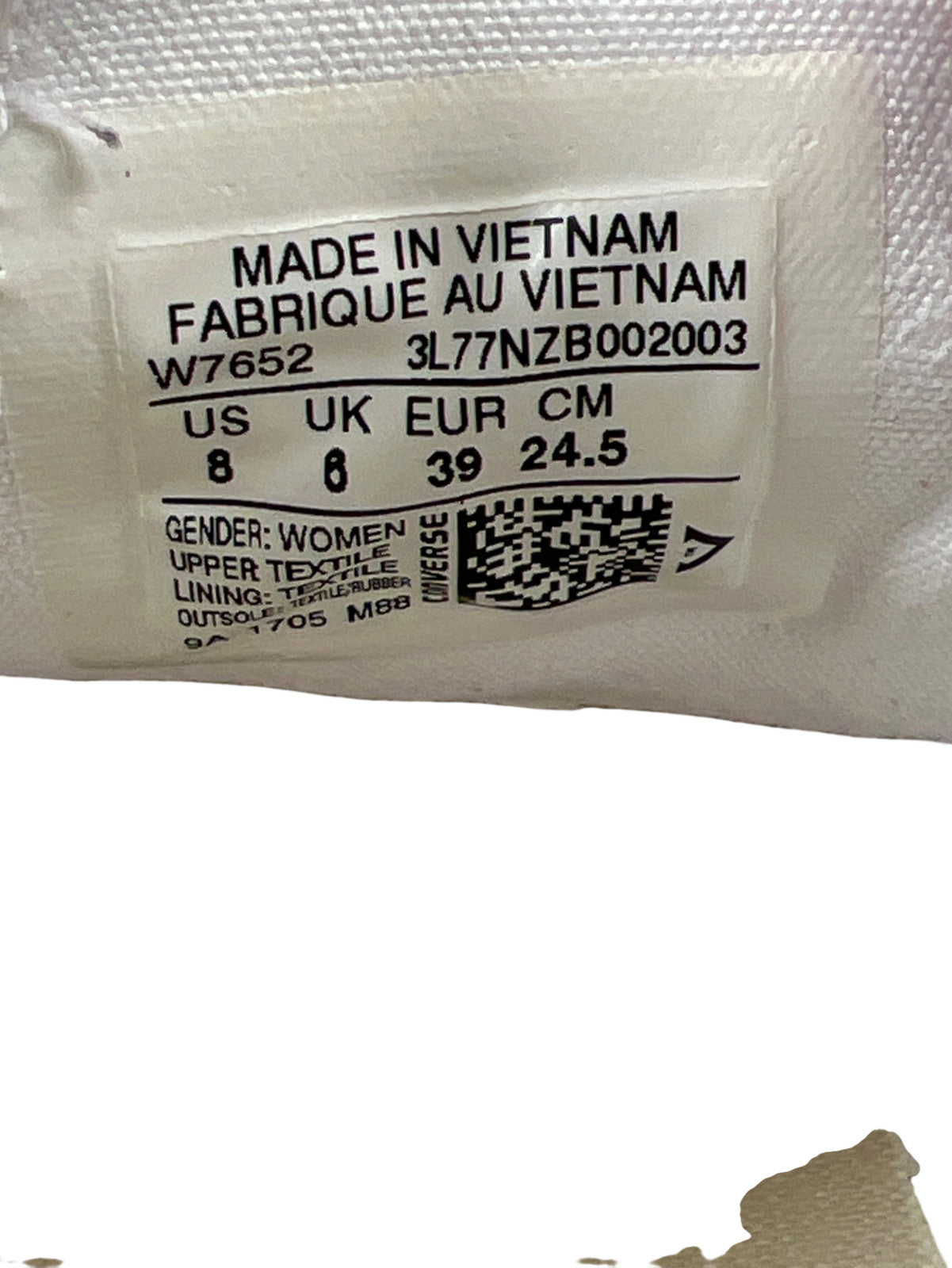 Converse Women’s White Canvas Low Top Lace Up Casual Sneakers - 8