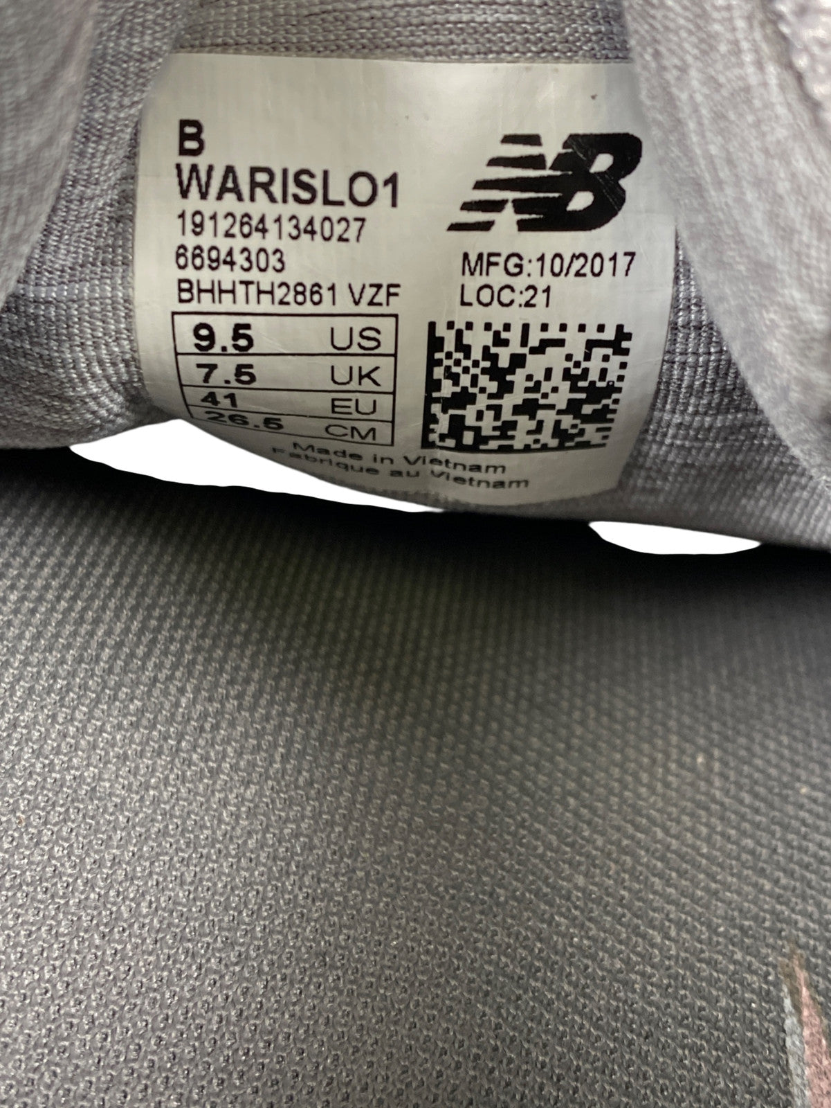 New Balance Women’s Gray Fresh Foam Lace Up Athletic Sneakers - 9.5