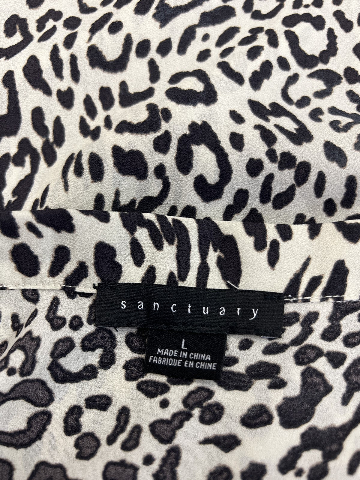 Sanctuary Women’s White/Brown Animal Print V-Neck Long Sleeve Blouse - L