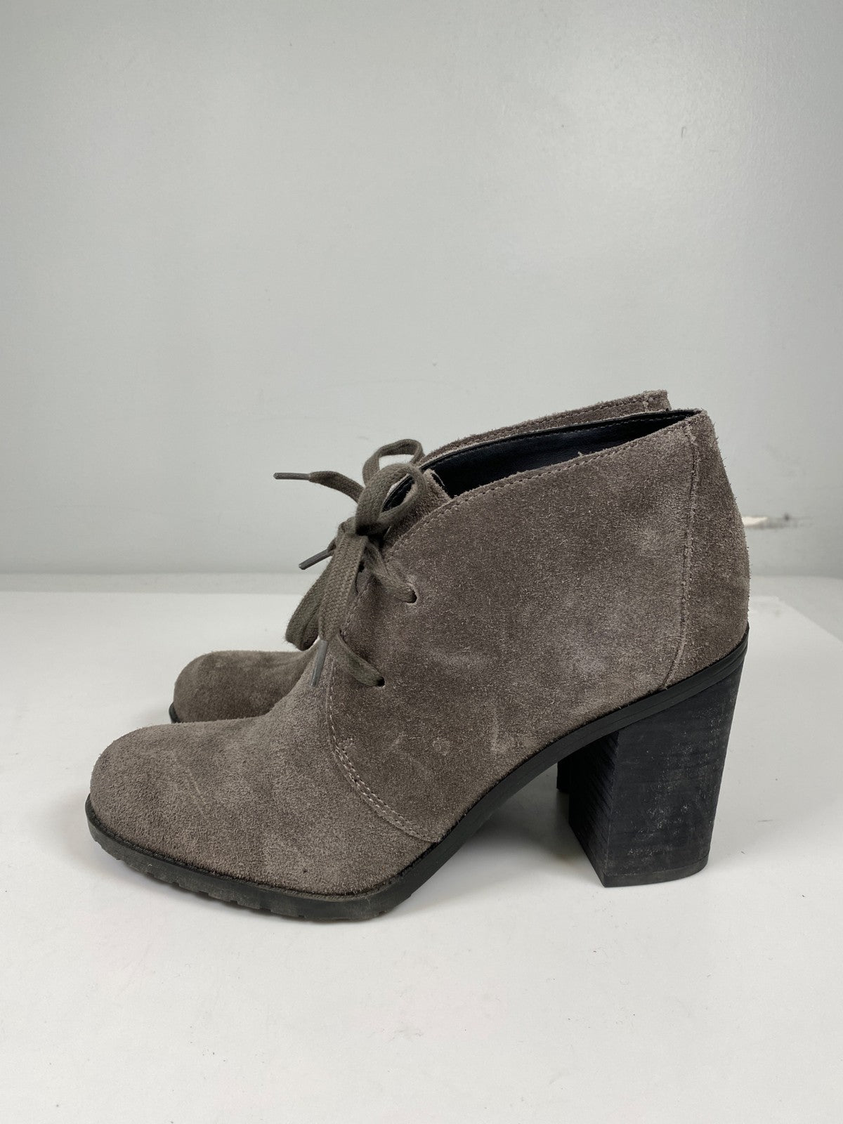 Franco Sarto Women’s Gray Suede Nashville Heeled Ankle Booties - 8.5