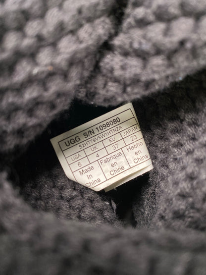 UGG Women’s Black Knit Purl Strap Twinface Short Boots - 6