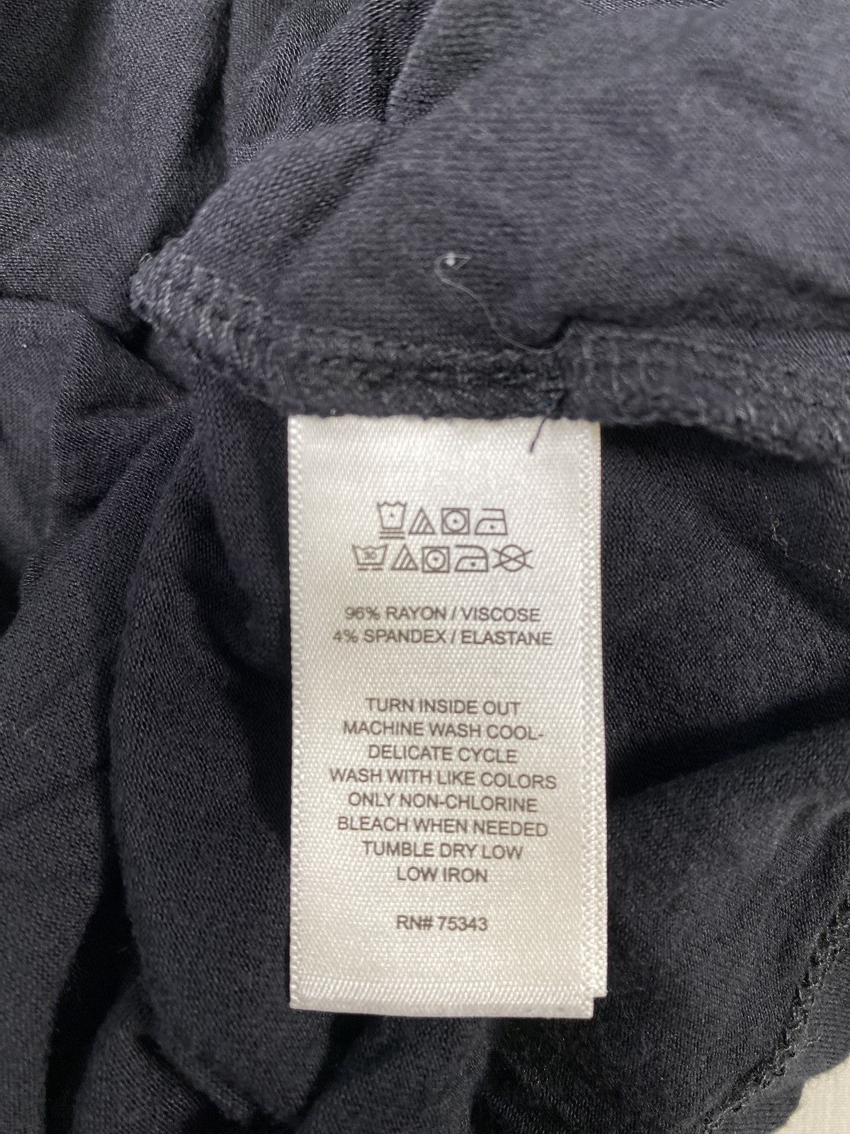 Tahari Women’s Black Long Sleeve Casual Shirt - M