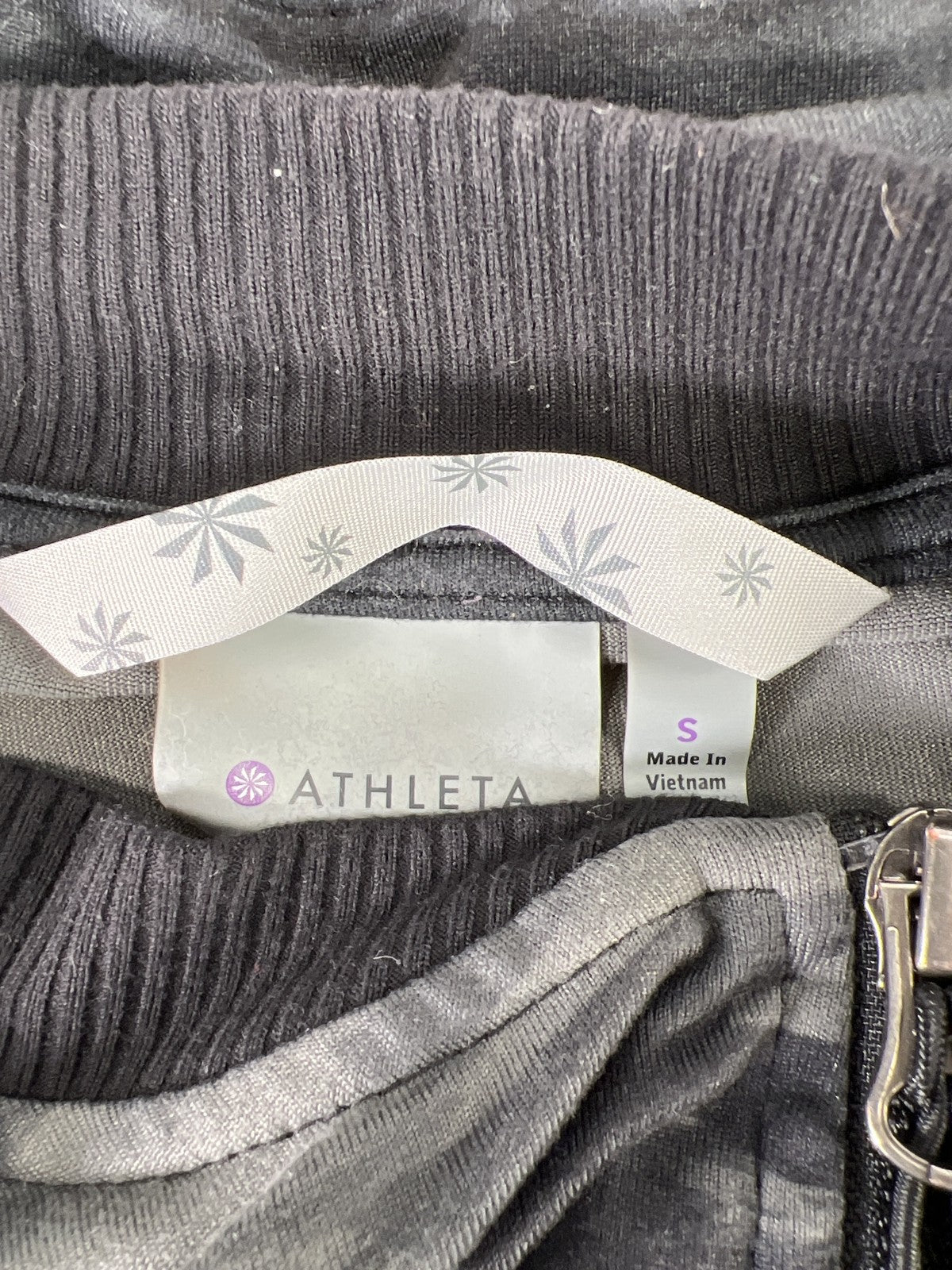 Athleta Women’s Black Long Sleeve Athletic Full Zip Sweatshirt Jacket - S