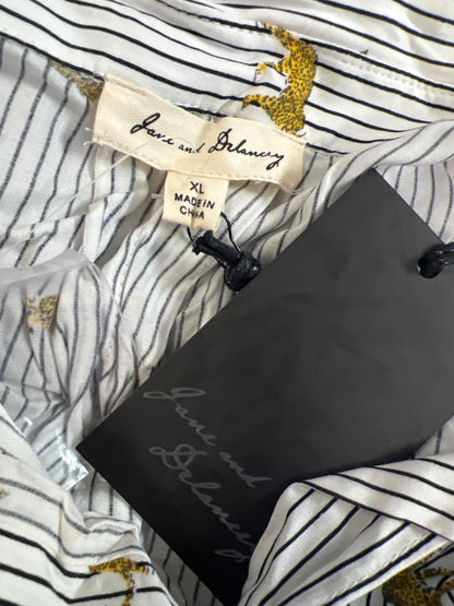 Jane and Delancey Women’s White Leopard Print Short Sleeve Button Up Blouse - XL