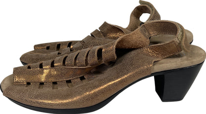 Munro Women’s Gold Metallic Open Toe Slingback Heeled Sandals - 8