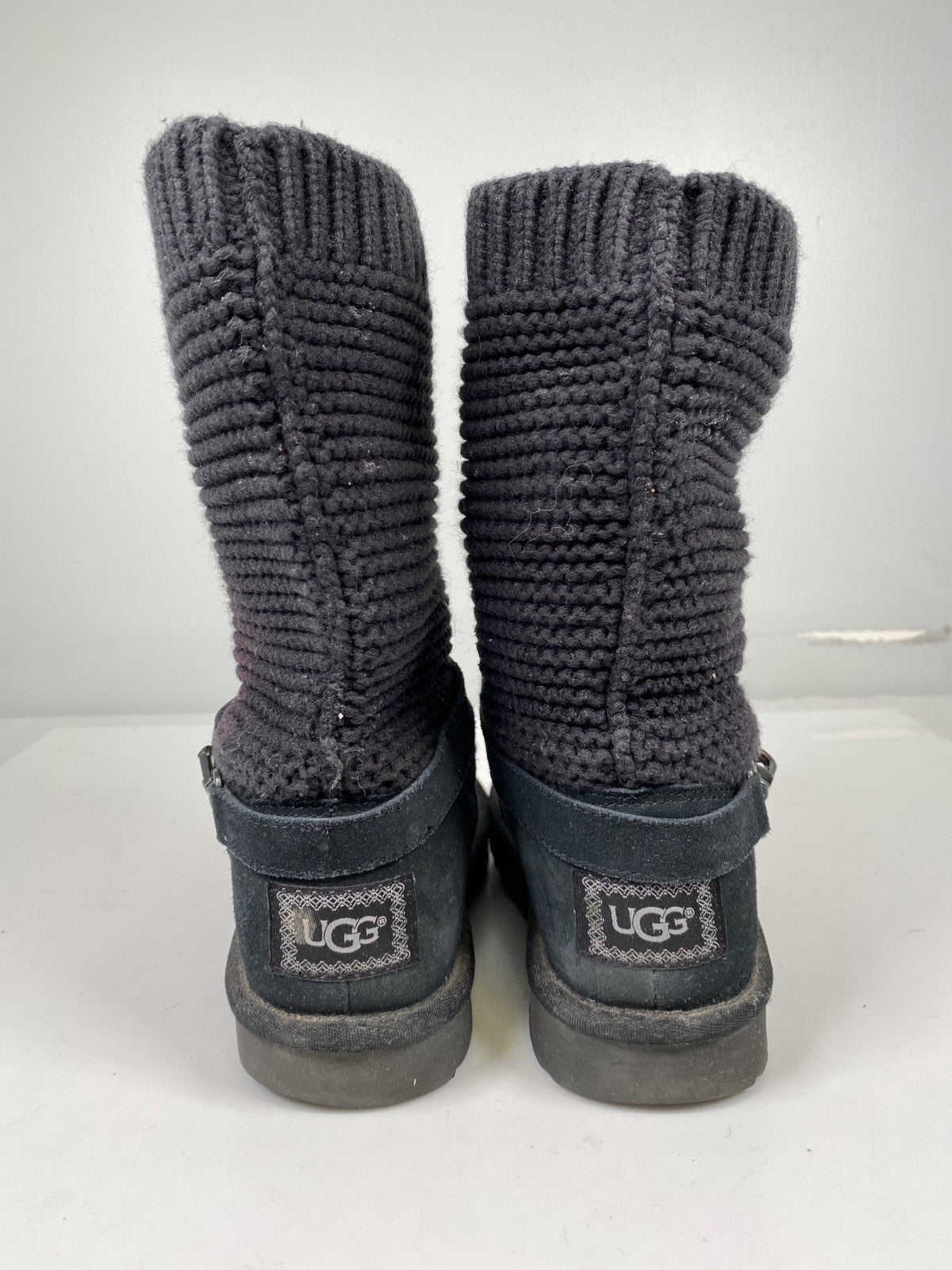 UGG Women’s Black Knit Purl Strap Twinface Short Boots - 6