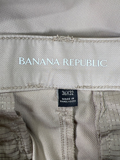 Banana Republic Men’s Beige Flat Front Slim Fit Traveler Pants - 36x32