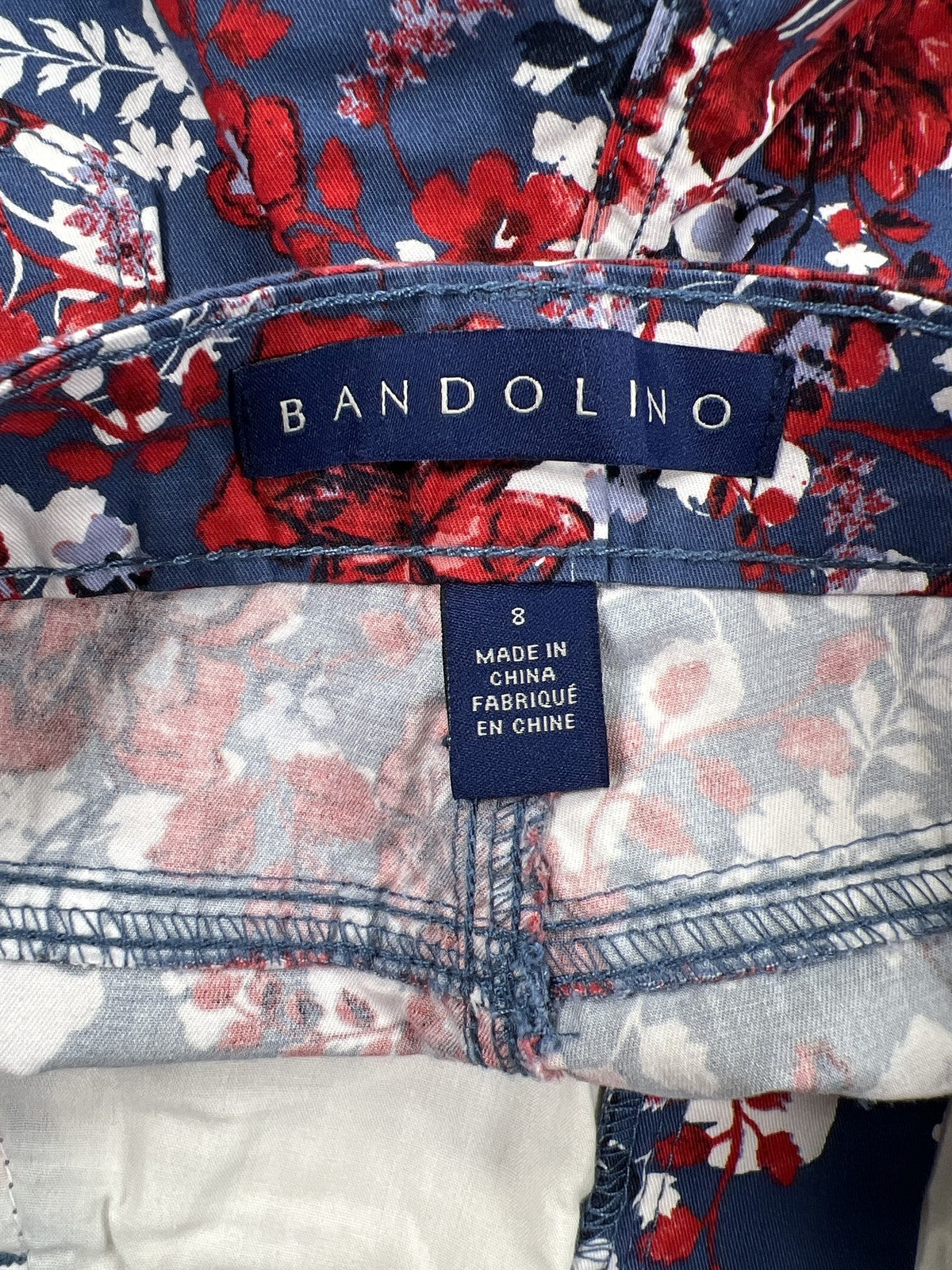 Bandolino Women’s Blue Floral Amy Flat Front Stretch Shorts - 8