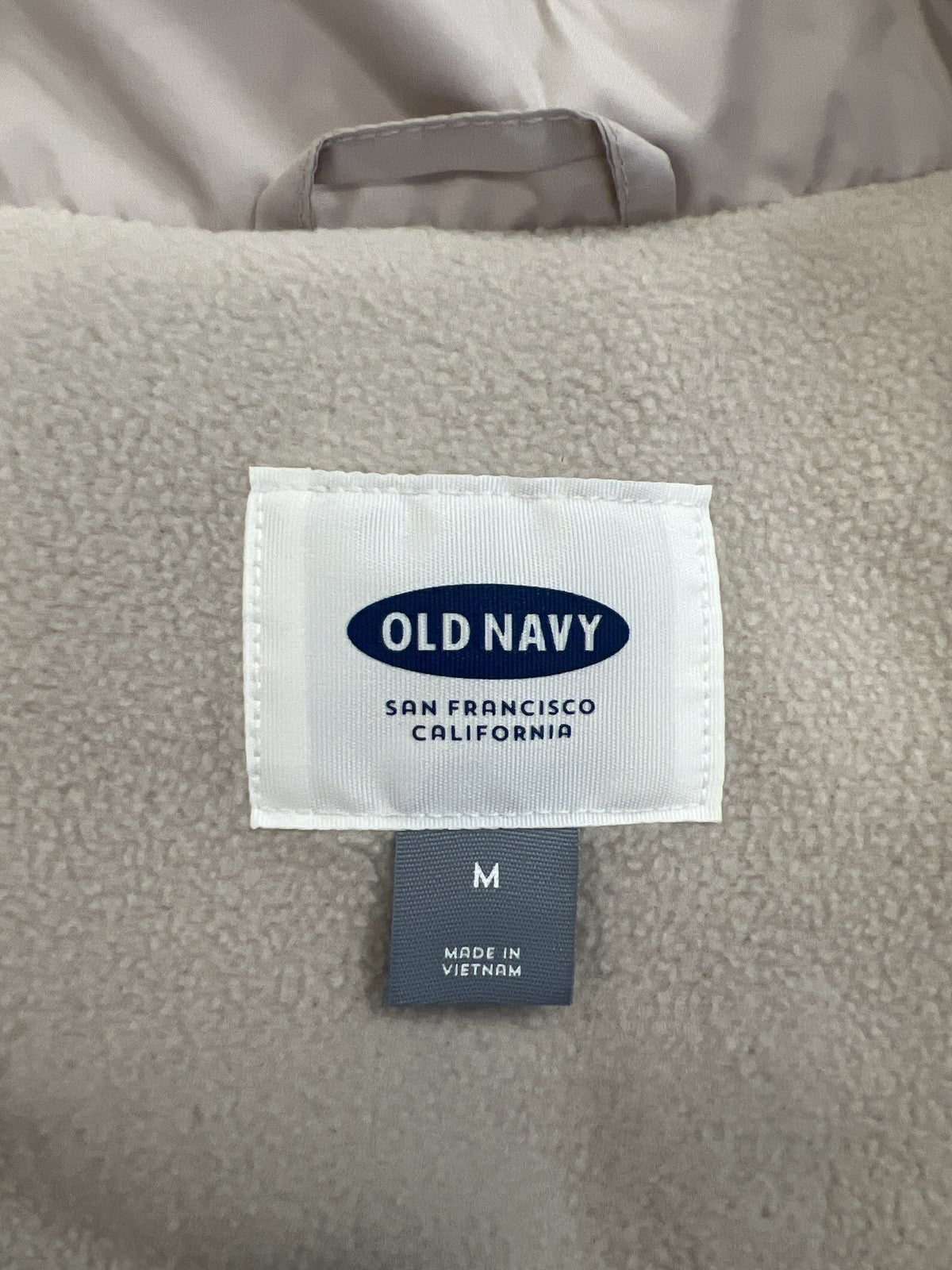 Old Navy Women’s Beige Fleece Lined Full Zip Puffer Vest - M