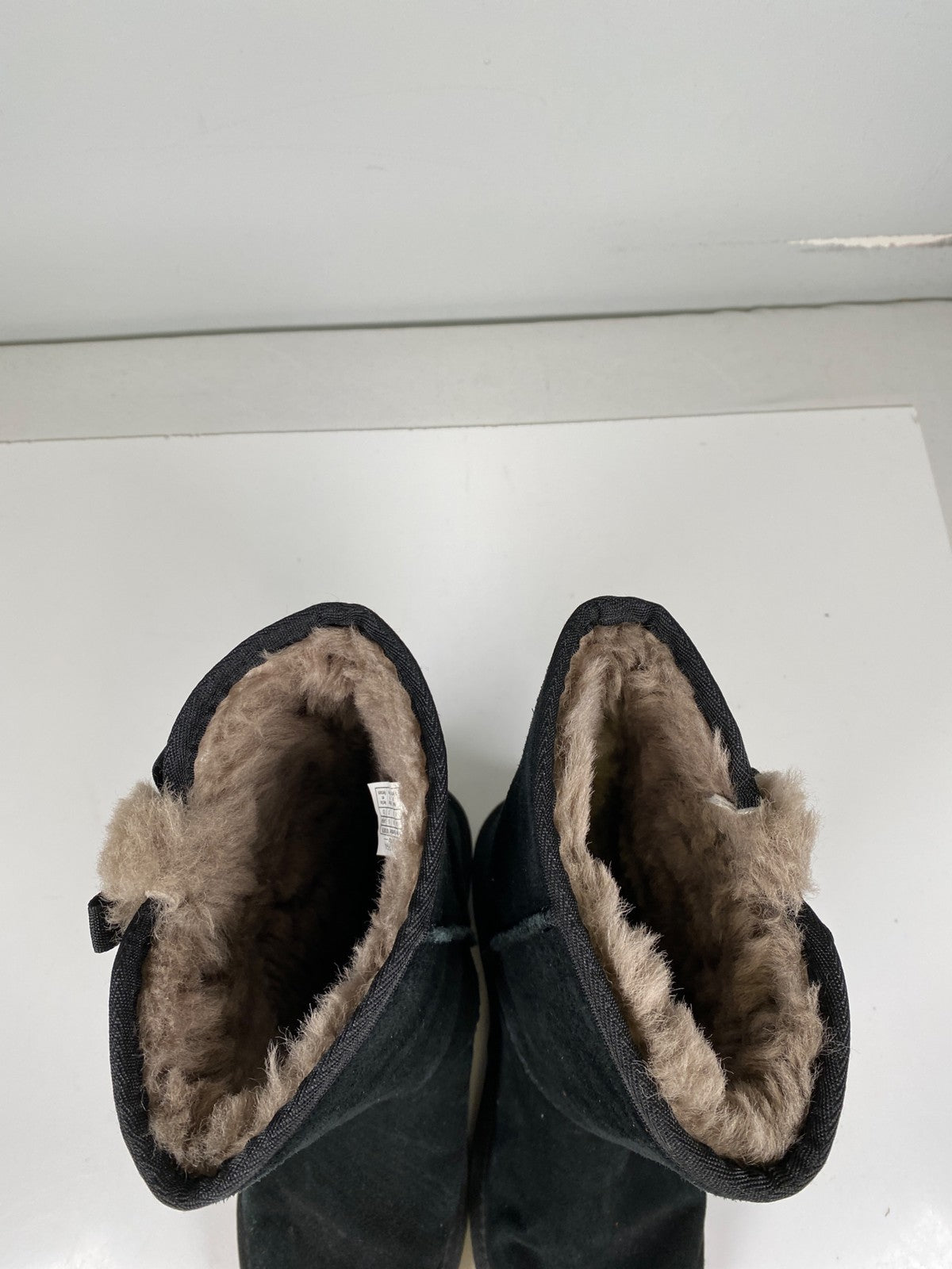 Koolaburra by UGG Women’s Black Victoria Tall Shearling Boots - 6