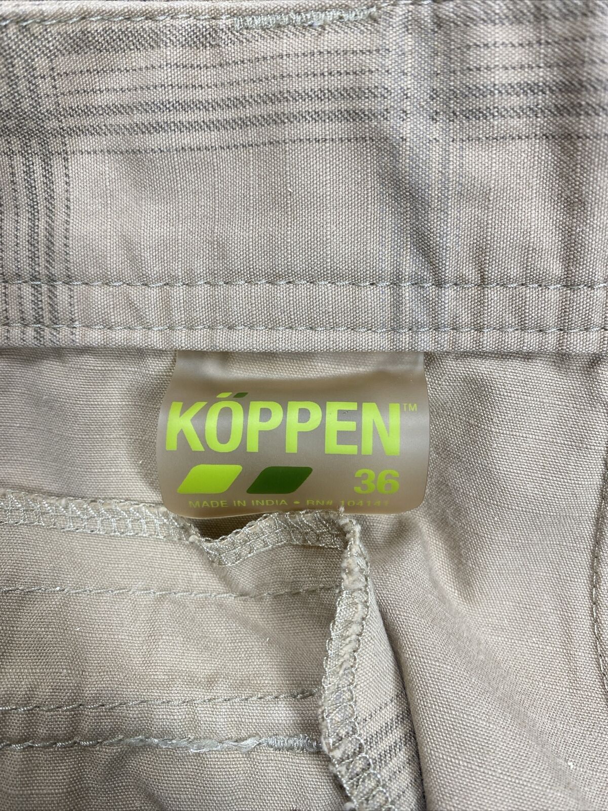 Koppen Men's Beige Plaid Cotton Blend Cargo Shorts - 36