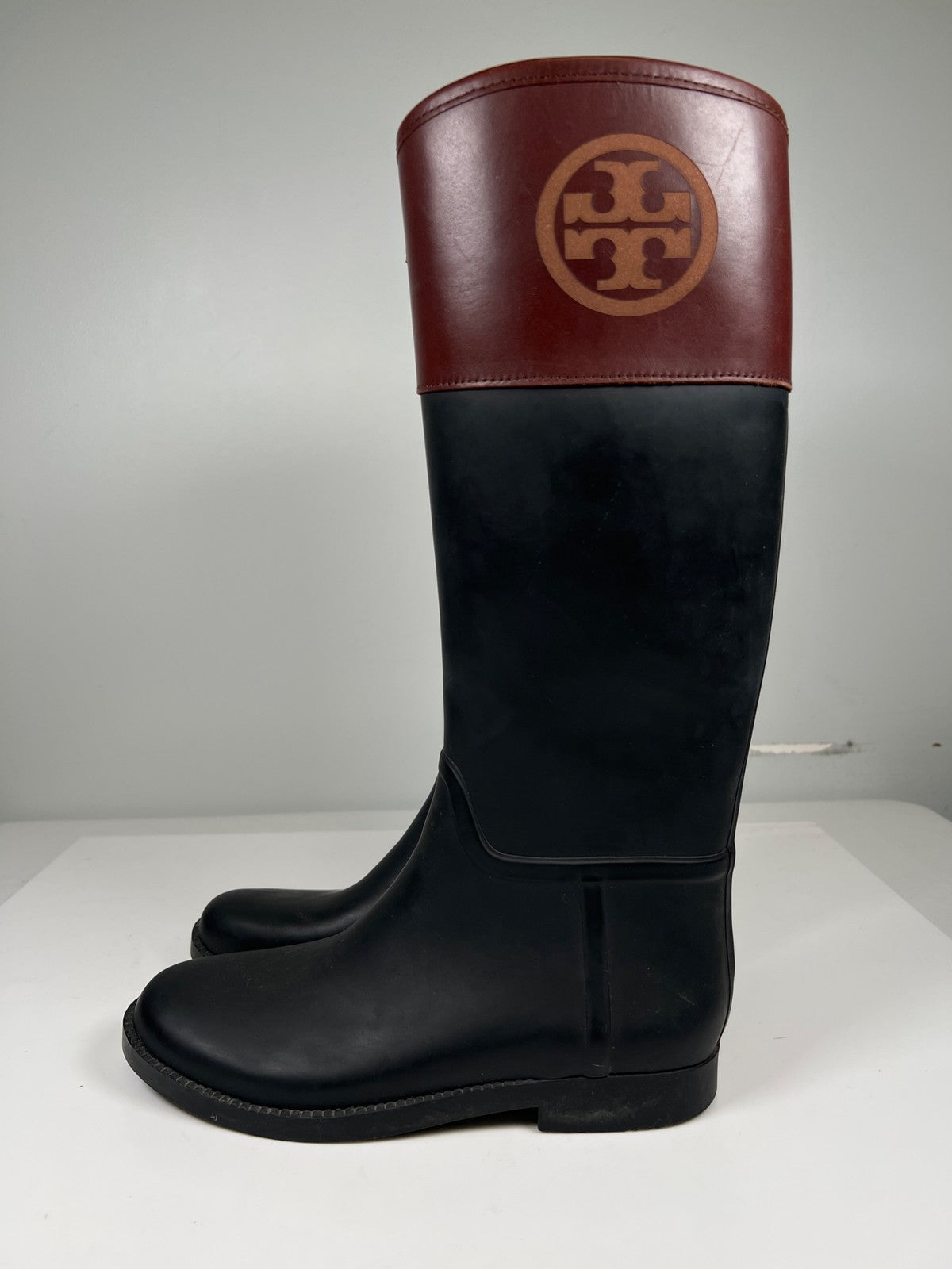 Tory Burch Women’s Black/Brown Classic Leather Cuff Diana Tall Rain Boots - 10B