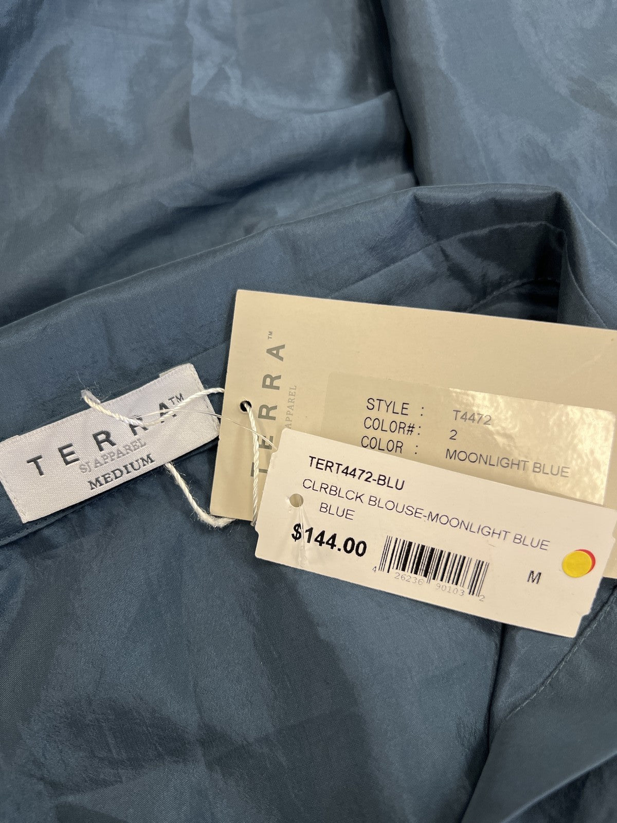 Terra SJ Apparel Women’s Moonlight Blue Long Sleeve Button Up Blouse - M