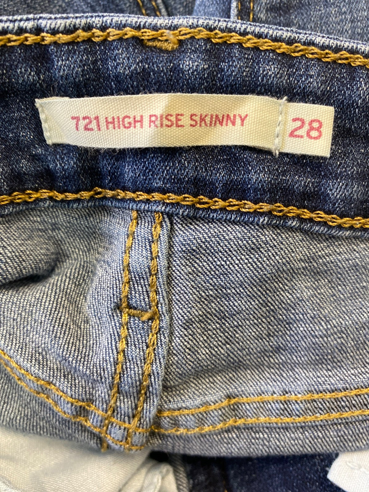 Levi’s Women’s Medium Wash 721 High Rise Skinny Denim Jeans - 28