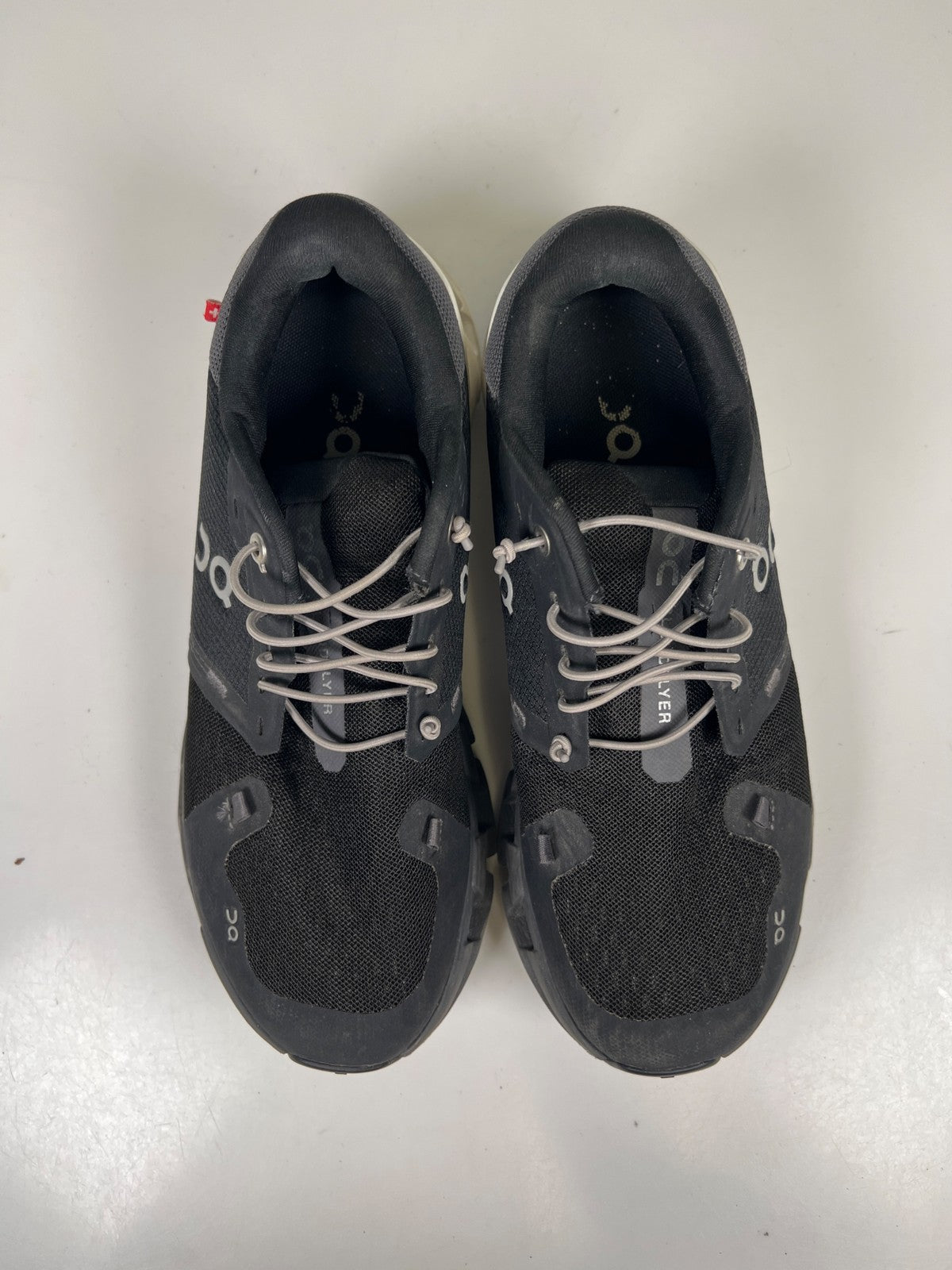 On Men’s Black Cloudflyer Pull On Athletic Running Shoes - 7.5