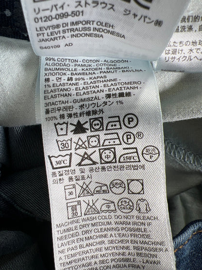 Levi’s Women’s Medium Wash Perfect Waist 525 Straight Leg Denim Jeans - 4