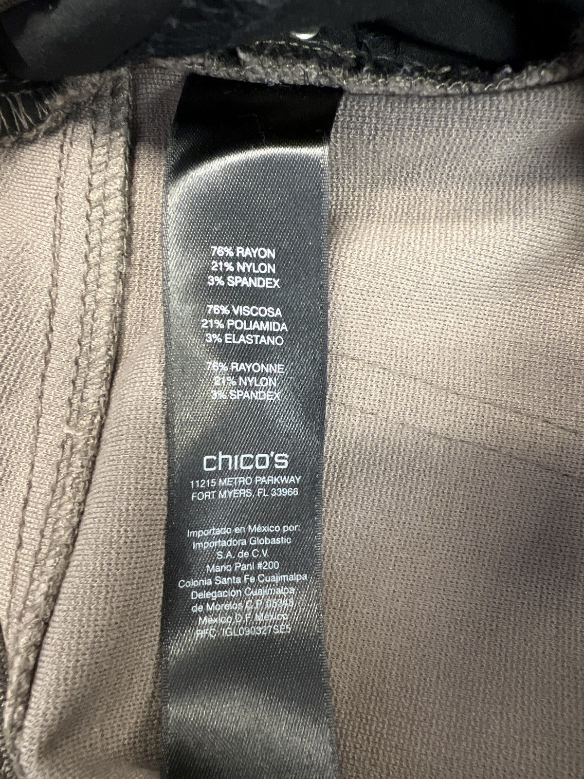 Chicos Women's So Slimming Stretch Pants - US 8 Short