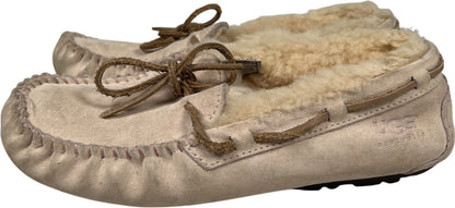 UGG Dakota Women’s Light Beige Shearling Lined Dakota Slippers - 6
