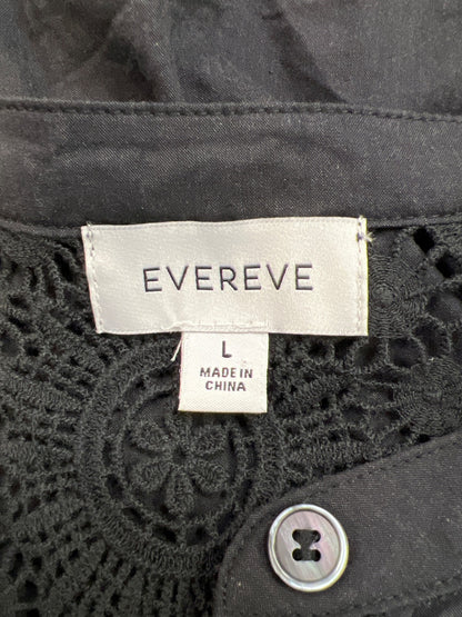 Evereve Women’s Black Short Sleeve Crochet Back Button Up Blouse - L