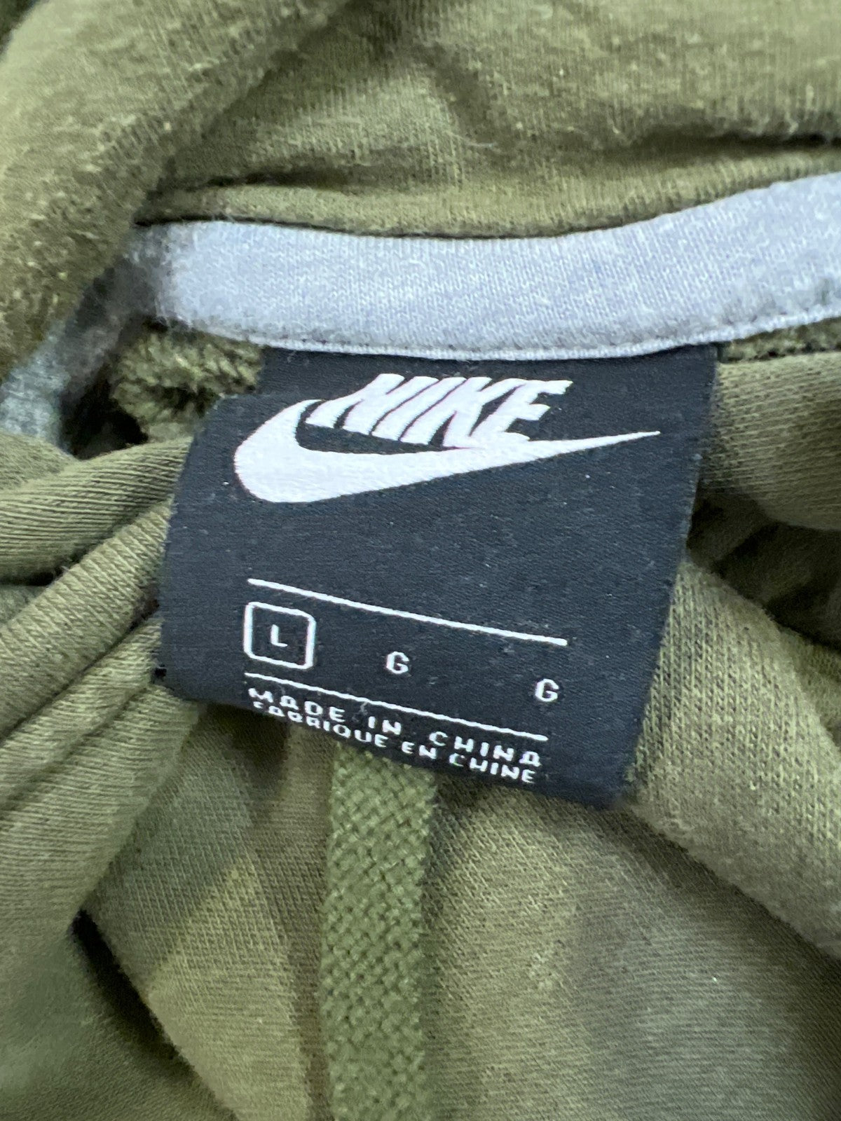 Nike Men’s Green JDI Hot Box Long Sleeve Sweatshirt - L