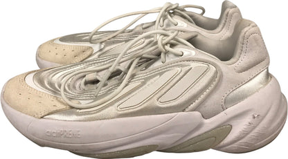 Adidas Women’s White/Ivory Ozelia Lace Up Athletic Shoes - 6