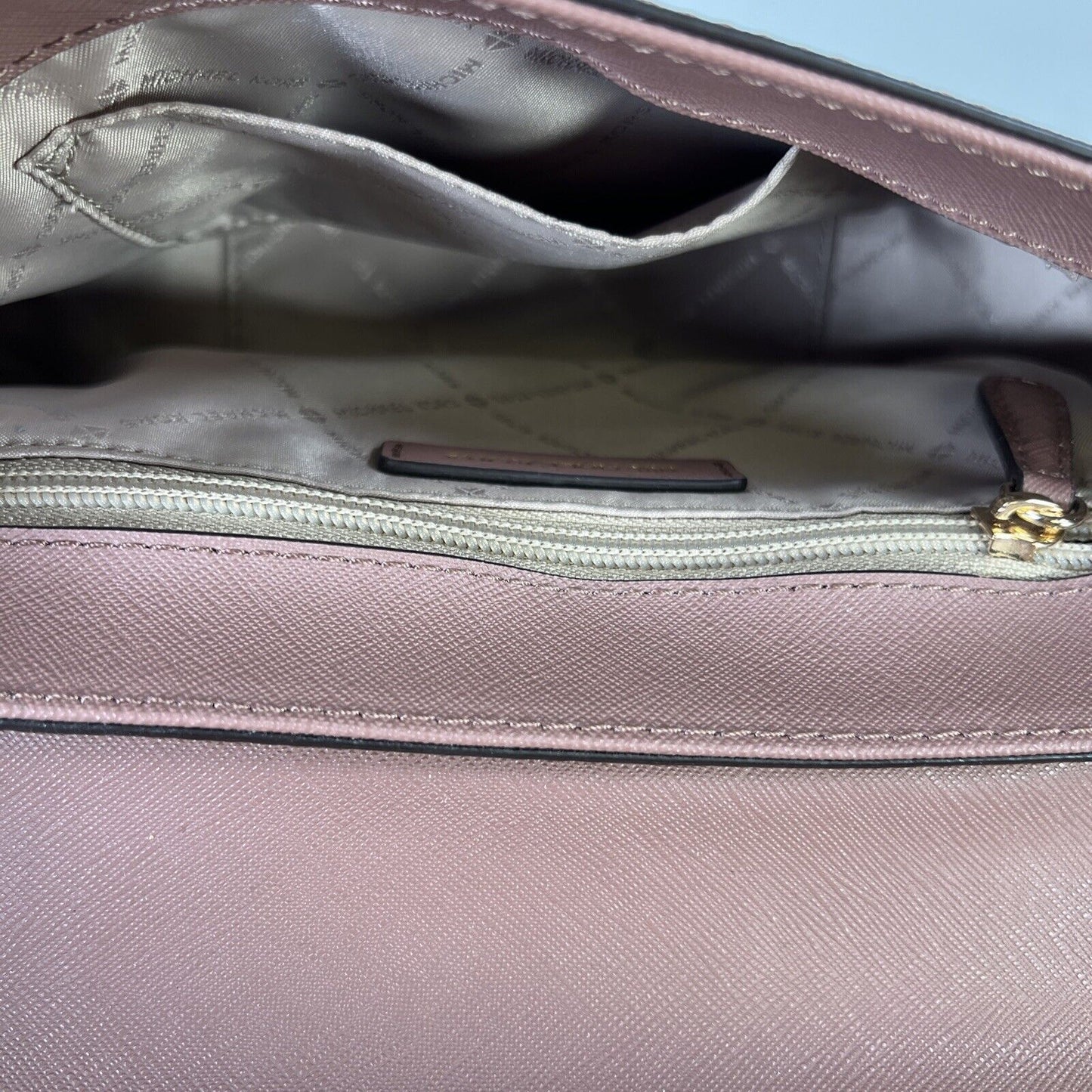 Michael Kors Women's Pink/Purple Leather Chain Strap Shoulder Bag Purse
